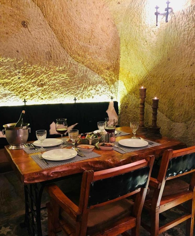 Canela Cave Hotel - Cappadocia Cavusin Bagian luar foto