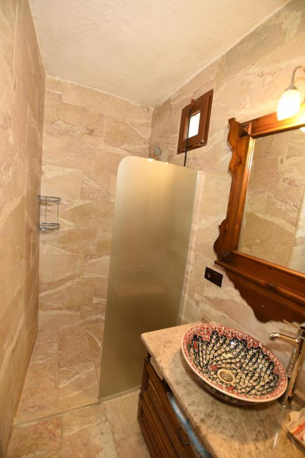 Canela Cave Hotel - Cappadocia Cavusin Bagian luar foto