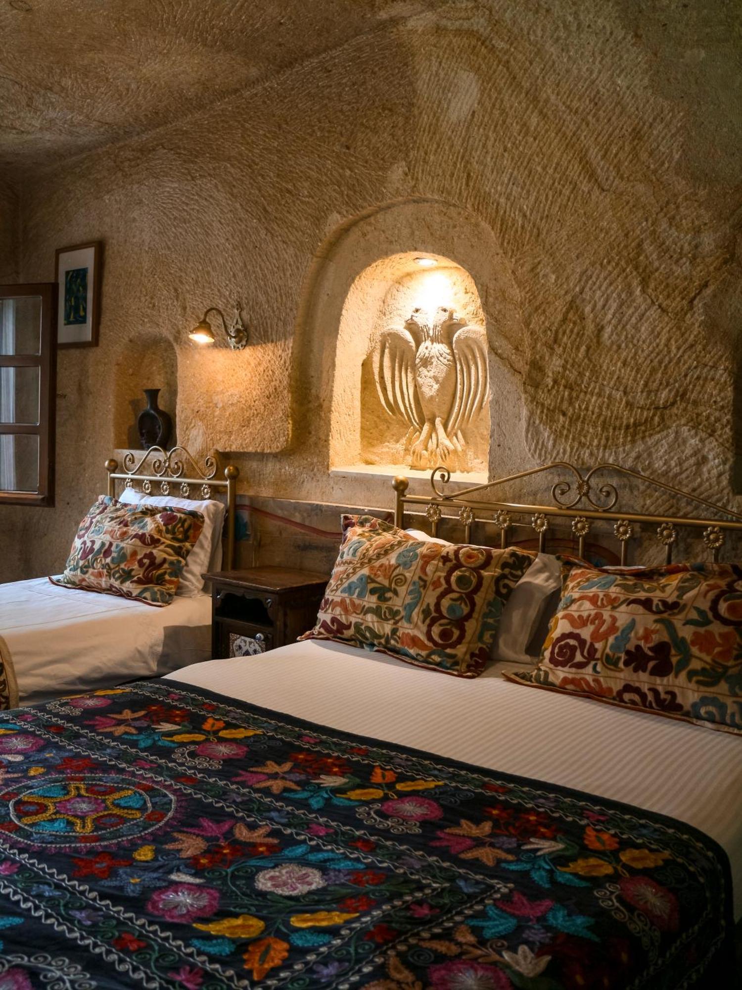 Canela Cave Hotel - Cappadocia Cavusin Bagian luar foto